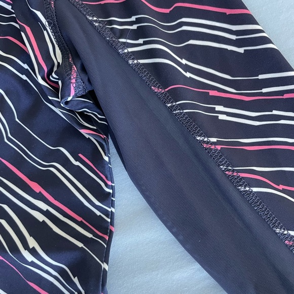 PGA TOUR Women’s Quarter Zip Top Size L Navy Blue Vented mesh sleeves - Picture 5 of 7